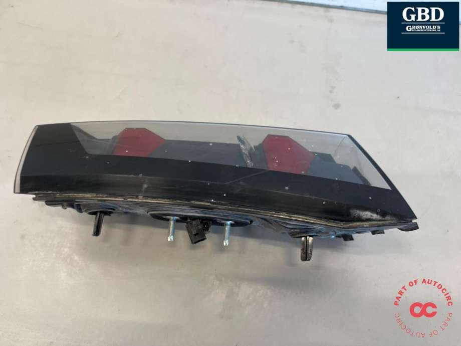 Baklykt venstre indre til Peugeot e-2008 2019-->>  (98 259 575 80|)
