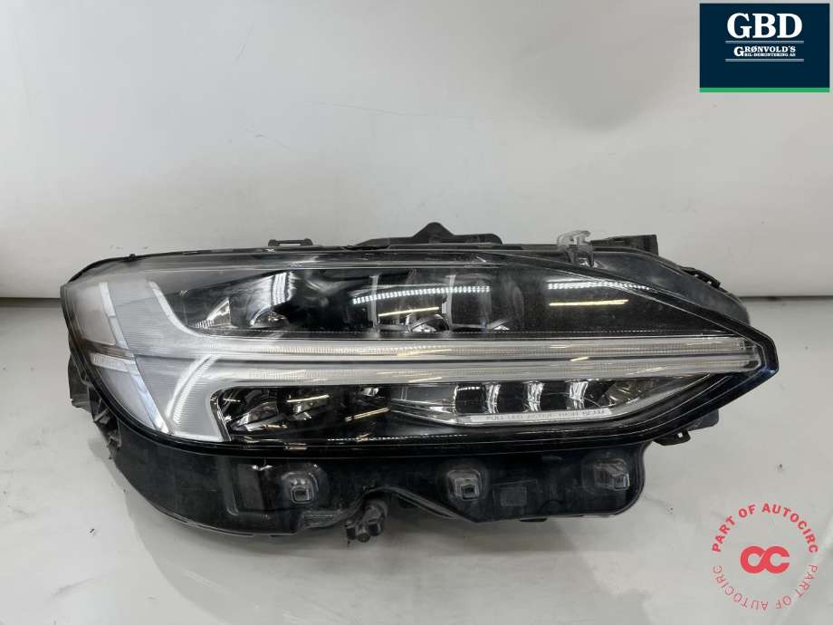 Frontlykt høyre full-LED til Volvo V90 / V90 CC / S90, 2016-->> (31655741)