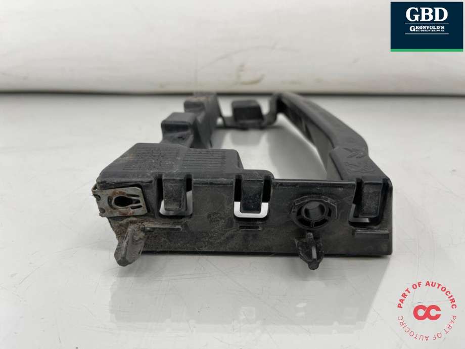 Støtfanger bak feste til Citroën Berlingo 2019-->> (Type III)  (98 168 086 80|)