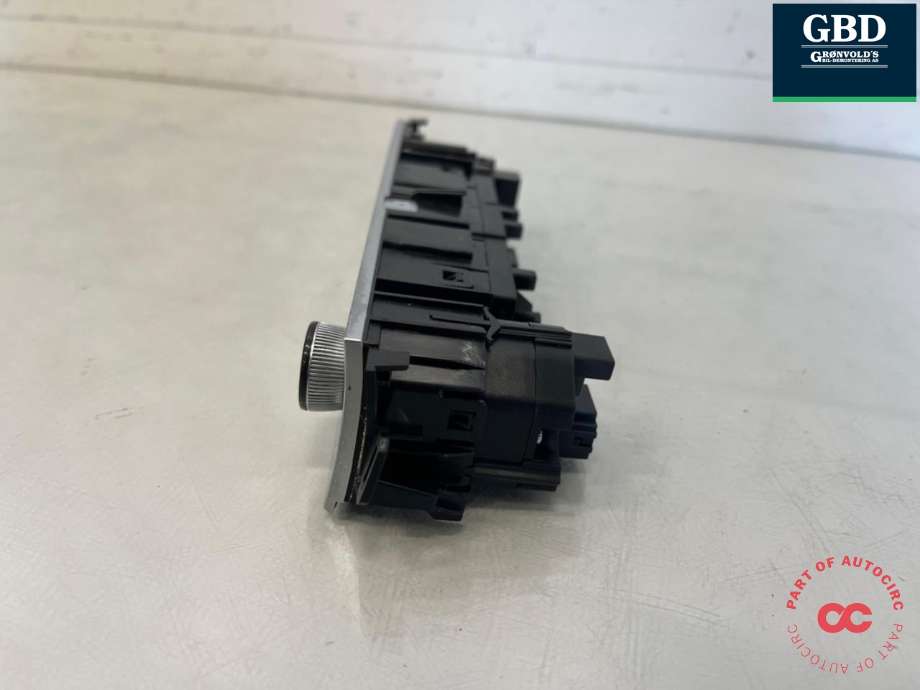 Bryter diverse til Audi e-tron 2018-->>  (4N0 959 673 F|4N0 959 673|)