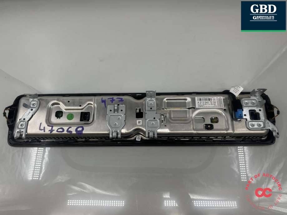 Instrumentpanel til Mercedes E-Klasse 2016-2023 (W213) (W213) (A2135407258|A 213 540 54 99|A 213 540 37 42|)