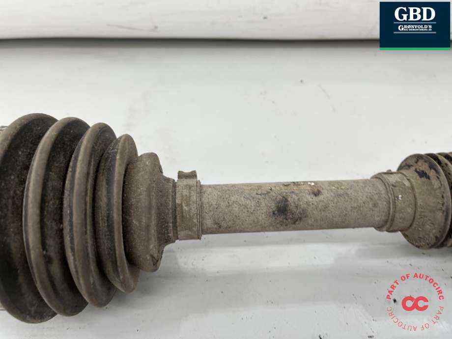 Drivaksel venstre foran, bensin/automat til BMW 3-Serie 2005-2011 (E90/E91/E92/E93) (E90/E91/E92/E93) (31 60 7 544 435|31 60 7 558 949|)