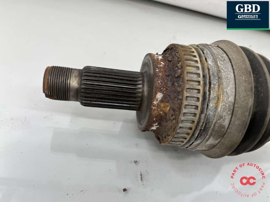 Drivaksel venstre foran, bensin/automat til BMW 3-Serie 2005-2011 (E90/E91/E92/E93) (E90/E91/E92/E93) (31 60 7 544 435|31 60 7 558 949|)