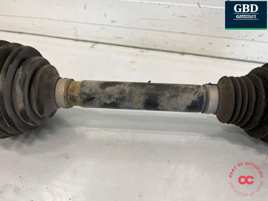 Drivaksel høyre foran, bensin/automat til Audi A4 2007-2014 (Type IV) (B8) (B8) (8K0 407 271 AJ|8K0 407 271 Q|8K0 407 451 DX)