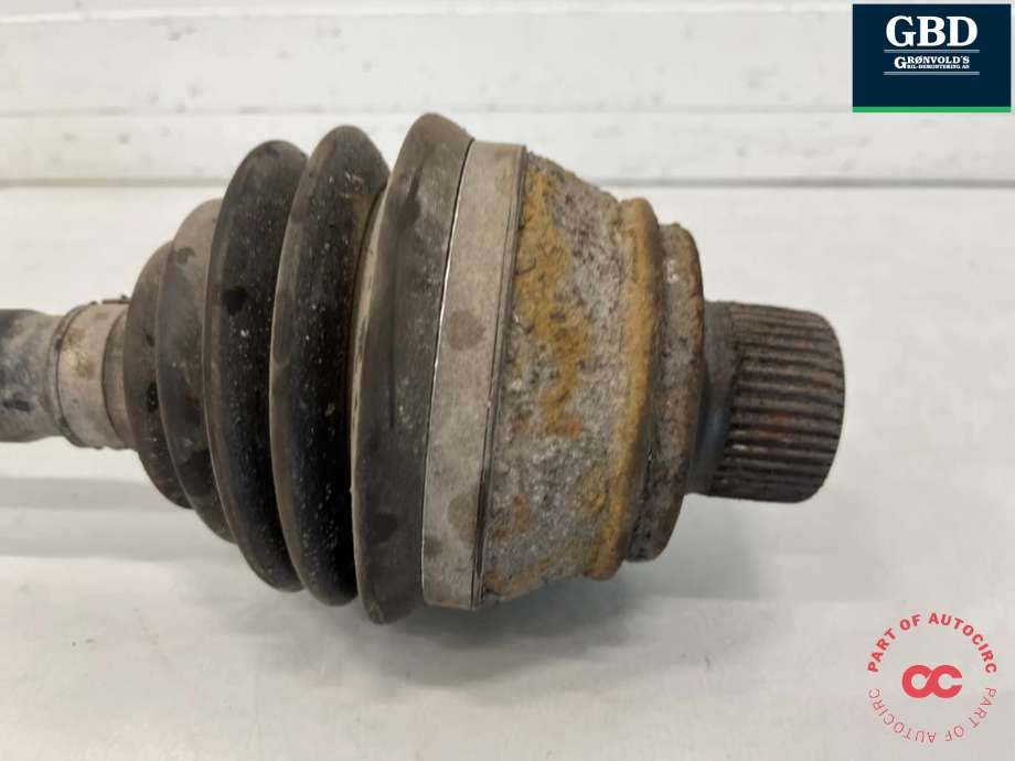 Drivaksel venstre foran, bensin/automat til Audi A4 2007-2014 (Type IV) (B8) (B8) (8K0 407 271 AJ|8K0 407 271 Q|8K0 407 451 DX)