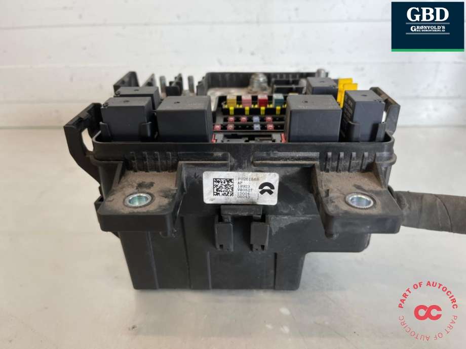 Sikringsboks motorrom til NIO EL6 2024-->>  (P0261568|)