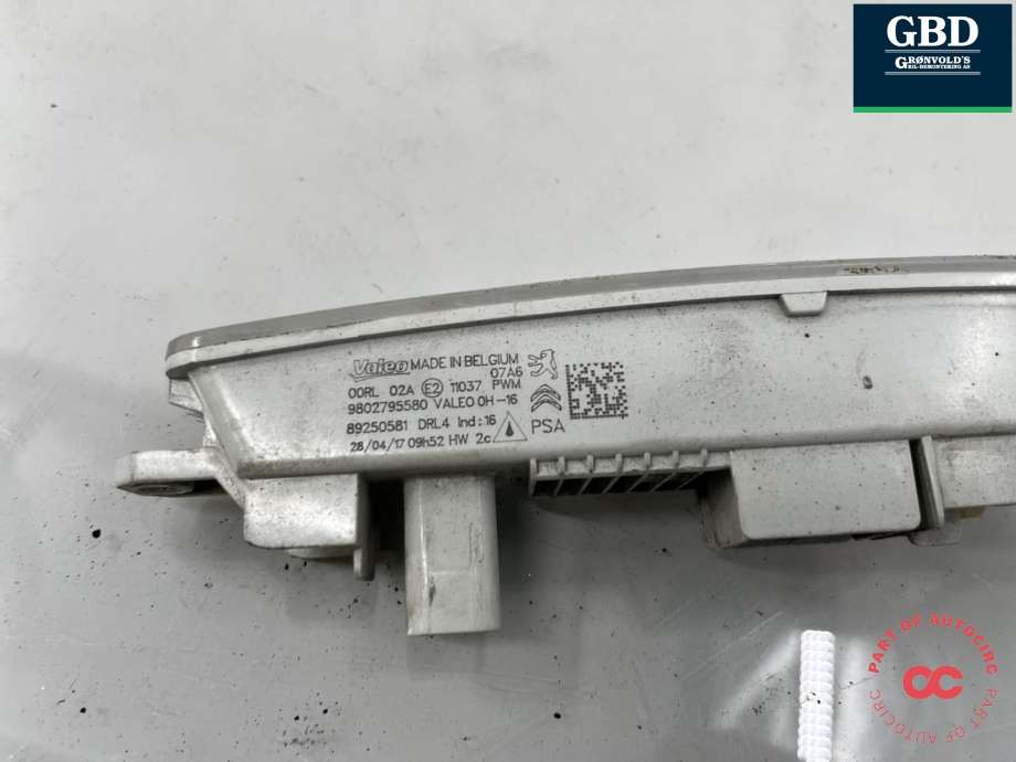 Kjørelys led høyre foran til Citroën Jumpy 2016-->> (Type III)  (98 027 955 80|)