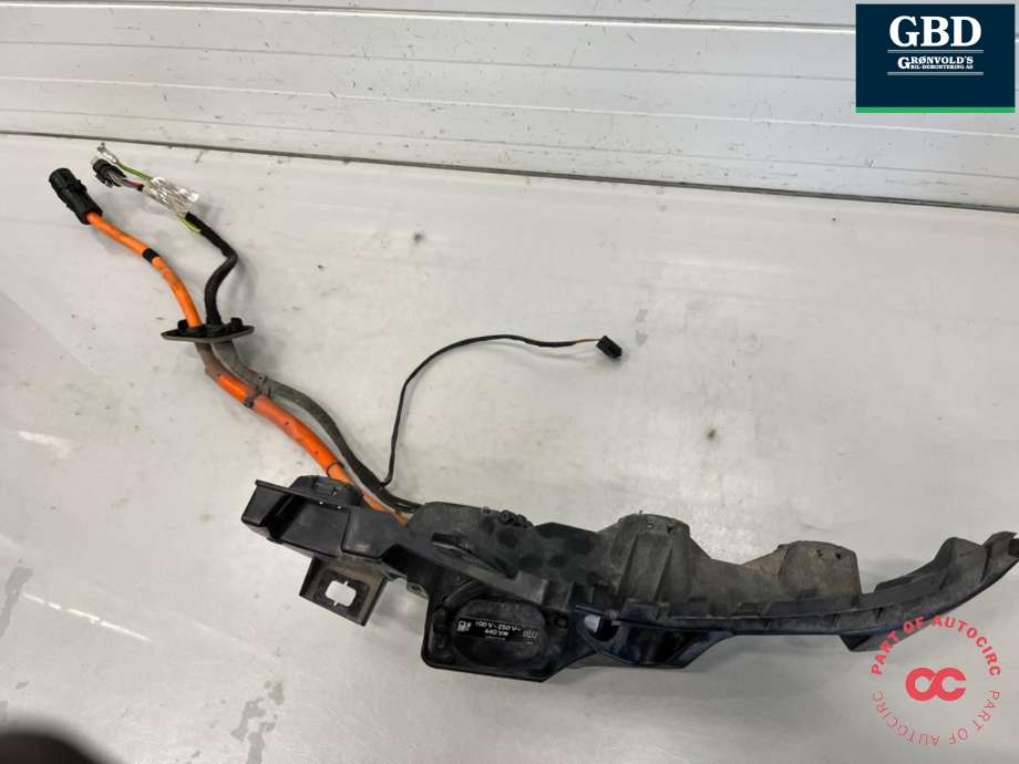 Batterilader inntak/luke til Mercedes C-Klasse 2014-2018 (Fase 1) (W205) (W205) (A 205 540 49 82|)