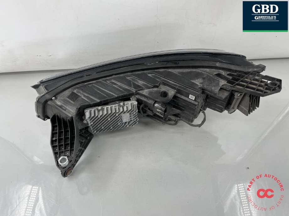 Frontlykt høyre full-LED til MG Marvel R 2021-->> (10934254|)