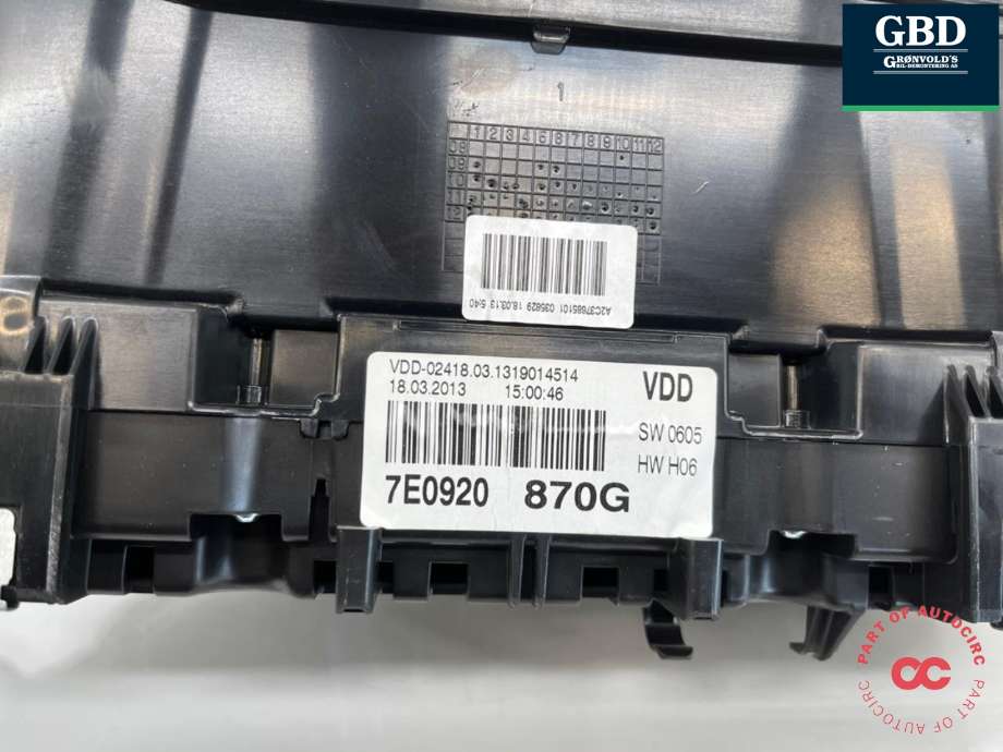 Instrumentpanel til VW Transporter / Caravelle 2009-2015 (Fase 2) (T5) (T5) (7E0 920 870 G|7E0 920 870 GX|)