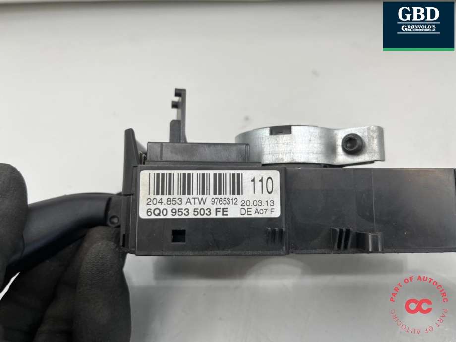 Bryter combi til VW Transporter / Caravelle 2009-2015 (Fase 2) (T5) (T5) (6Q0 953 513 BA|6Q0 953 513 BA 9B9|)