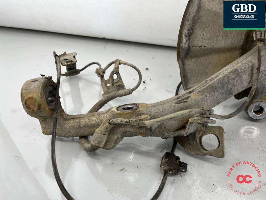 Hjulspindel venstre foran til Toyota Hilux 2020-->> (43212KK010|)