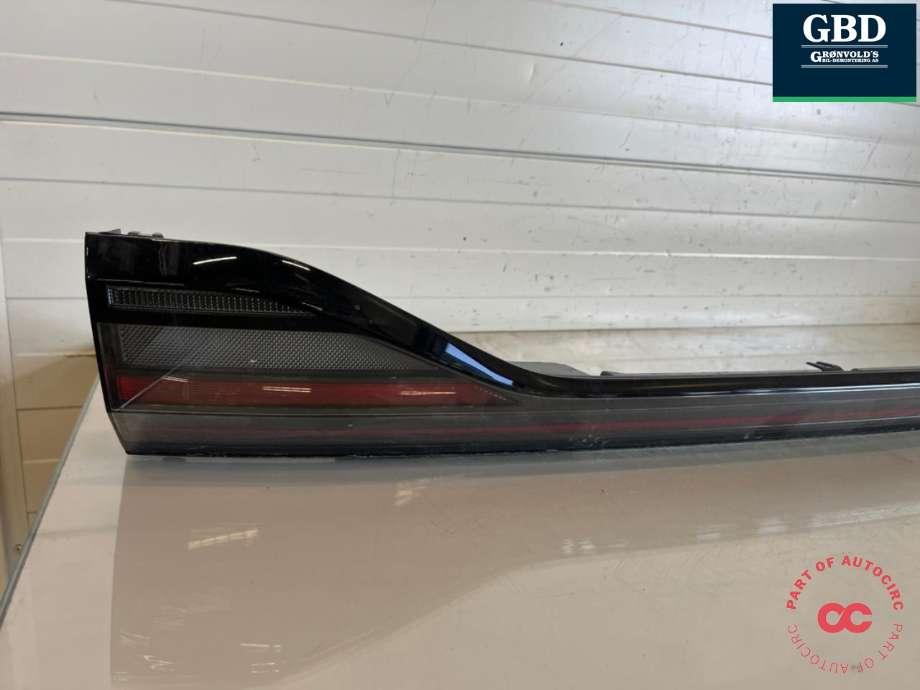 Baklykt midtre til VW ID.BUZZ 2022-->>  (1T3 945 307 E|1T3 945 307 C|)