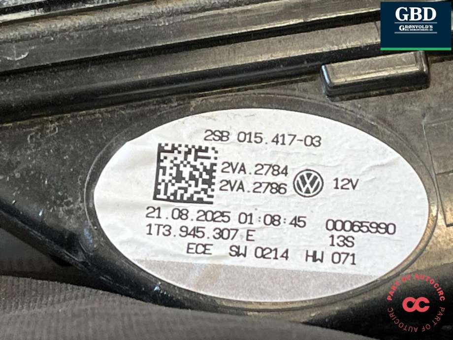 Baklykt midtre til VW ID.BUZZ 2022-->>  (1T3 945 307 E|1T3 945 307 C|)