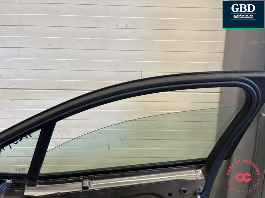 Dør høyre foran til Jaguar I-PACE 2018-->> (T4K1541|SAJ9D320124AA|)