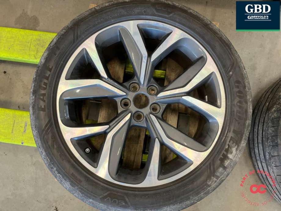 Hjulsett aluminium sommer til Jaguar I-PACE 2018-->> (GOOD YEAR|245-50R20|PROD 0719 4|88MM|IS/ET 52 8.JX20)