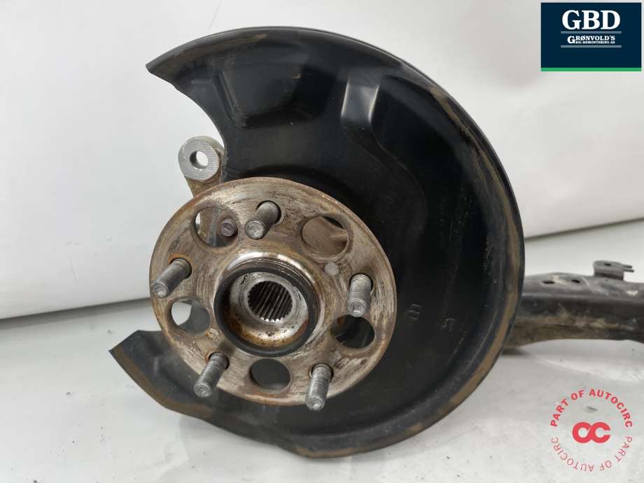 Hjulspindel høyre bak til Toyota Yaris Cross (SUV) 2021-->>  (4871052080|)