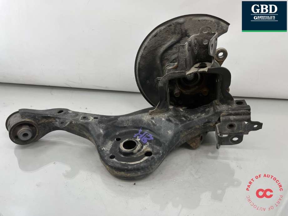 Hjulspindel høyre bak til Toyota Yaris Cross (SUV) 2021-->>  (4871052080|)