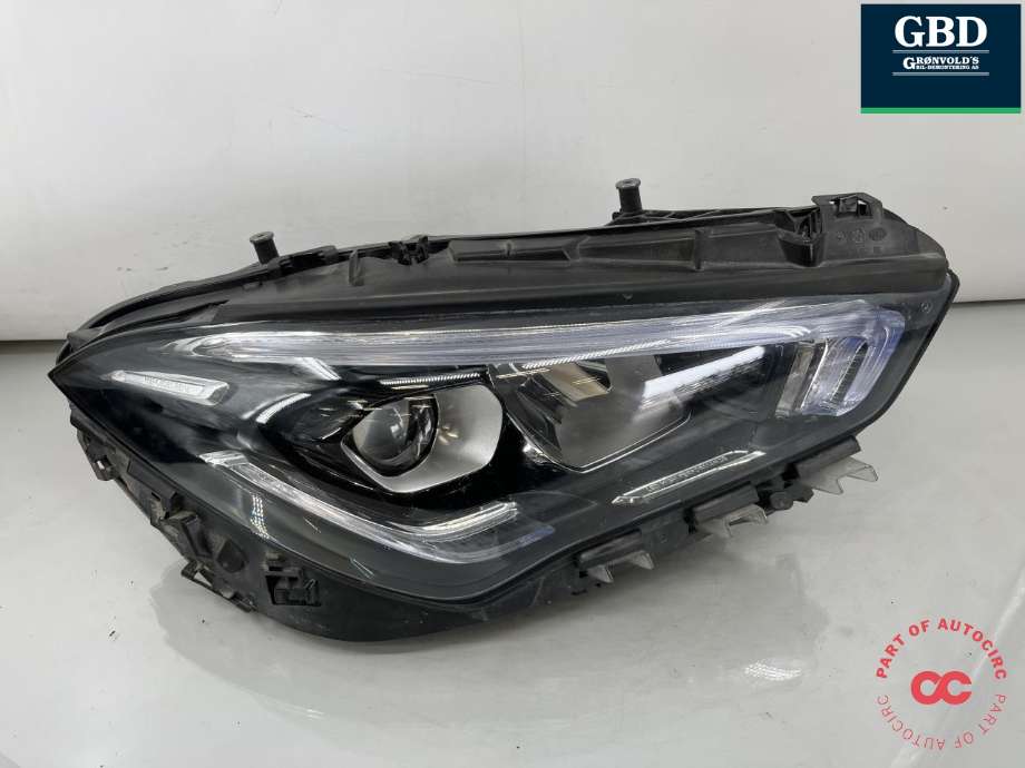 Frontlykt høyre full-LED til Mercedes CLA, 2019-->> (C118) (C118) (A 118 906 40 00)