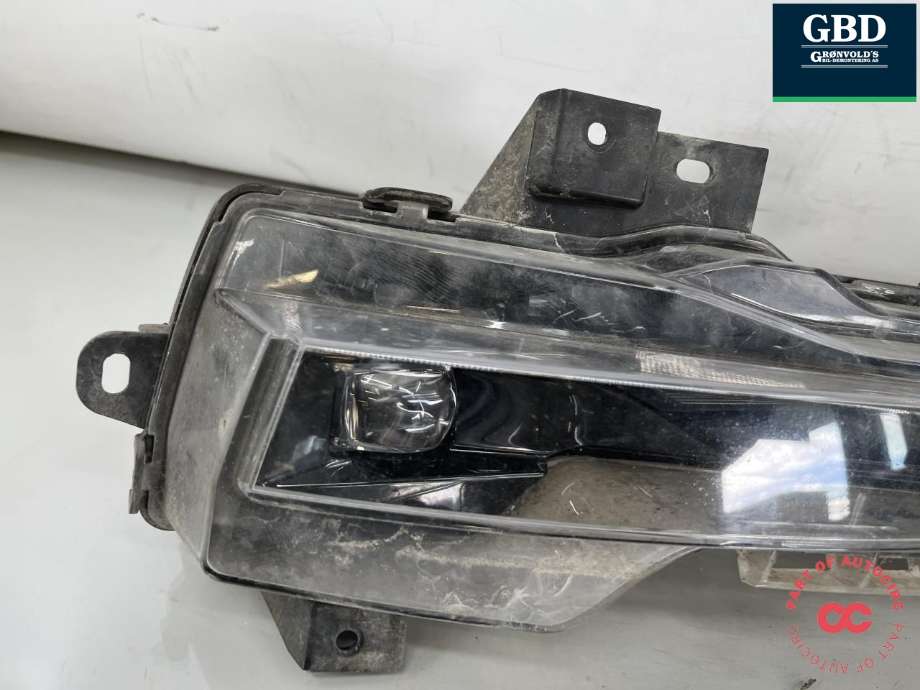 Kjørelys led venstre foran til Tesla Model Y 2021-2024 (Type I) (1624797-00-A|1077395-00-D | 1507932-00-C|1507932-10-C)
