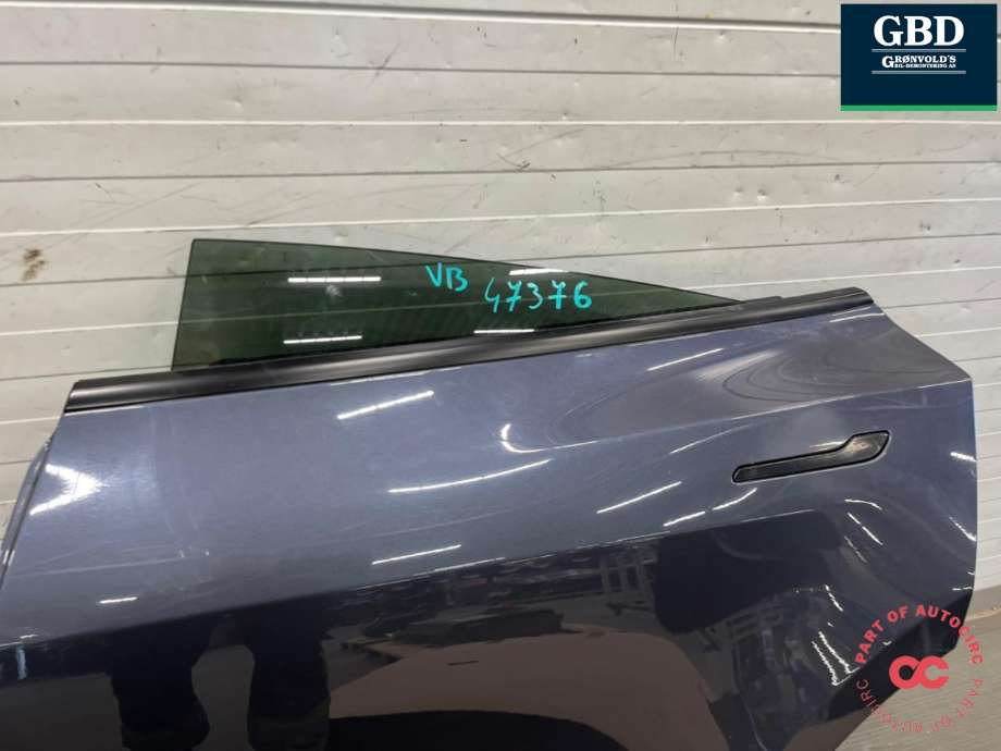 Dør venstre bak til Tesla Model Y 2021-2024 (Type I)  (1493561-EC-A|1493561-E0-A| 1493561-S0-A| 1641704-ET-A|1493561-ET-A| 1641704-ED-A)
