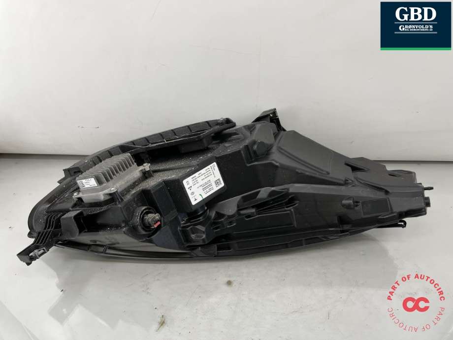 Frontlykt venstre full-LED til Tesla Model Y 2021-2024 (Type I) (1514952-10-D|1987098-S0-A|1514952-09-D| 1514952-10-E)