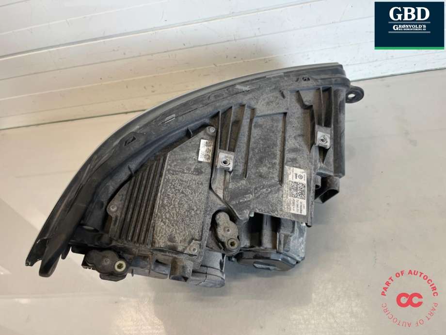 Frontlykt venstre full-LED til VW Transporter / Caravelle 2019-->> (T6.1) (T6.1) (7L1 941 773|7L1 941 177|7L0 998 479)