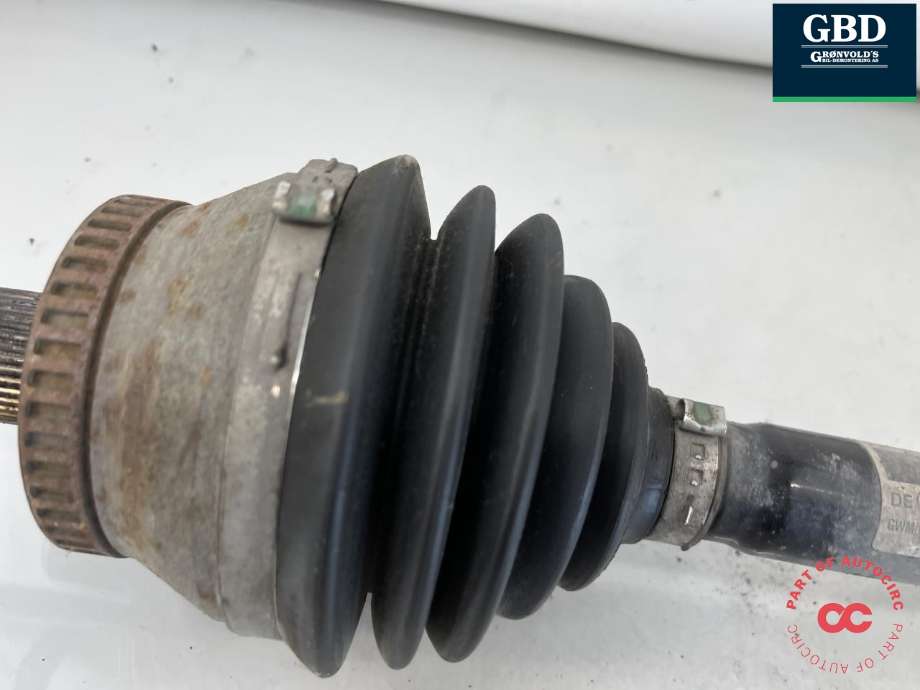 Drivaksel venstre foran, bensin/automat til Audi A4 2001-2004 (Type II) (B6) (B6) (8E0 407 451 HX|8E0 407 271 T|)