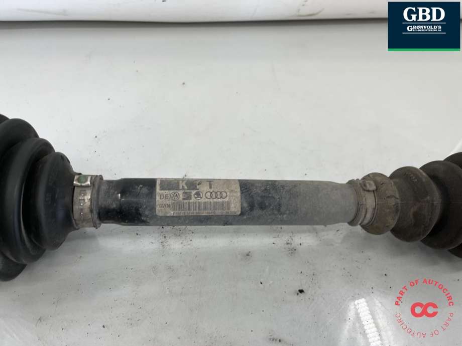 Drivaksel venstre foran, bensin/automat til Audi A4 2001-2004 (Type II) (B6) (B6) (8E0 407 451 HX|8E0 407 271 T|)