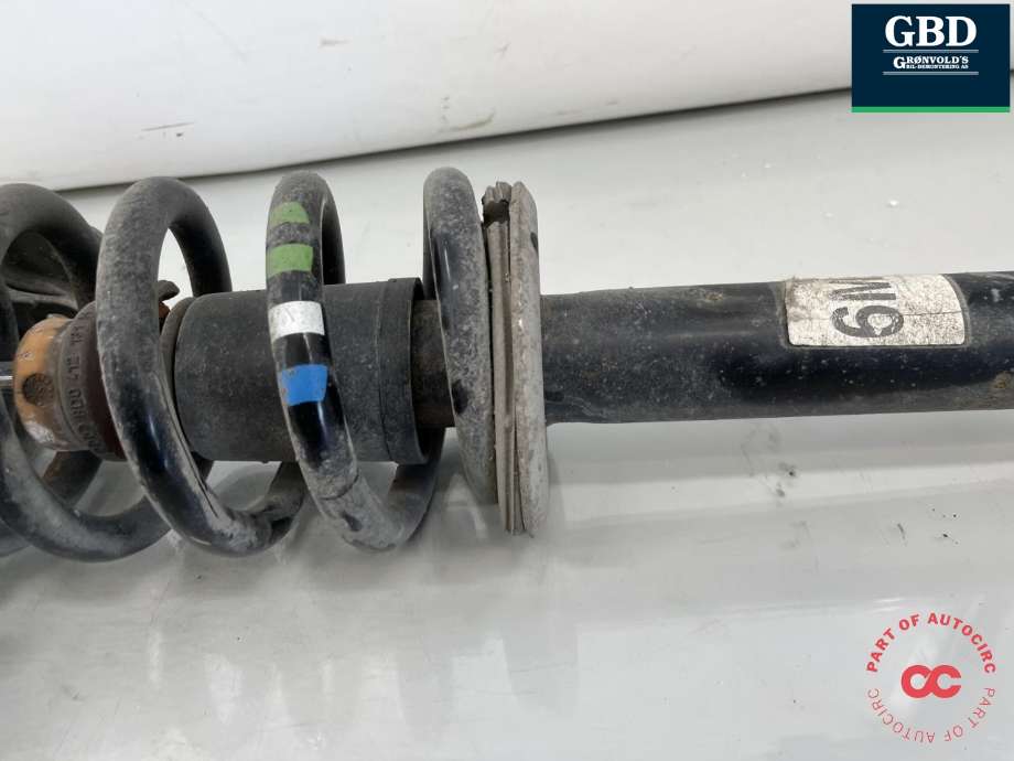 Fjærbein høyre foran til Audi A4 2001-2004 (Type II) (B6) (B6) (8E0 413 031 CM|)