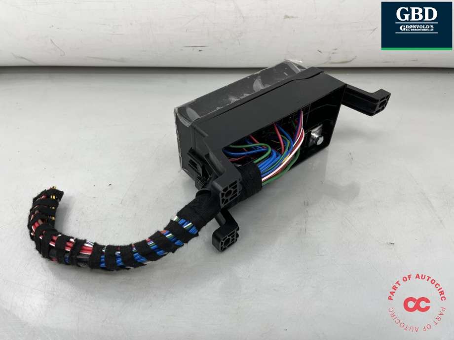 Sikringsboks bagasjerom til Hongqi E-HS9 2022-->>  (3724510-QR12-A|)