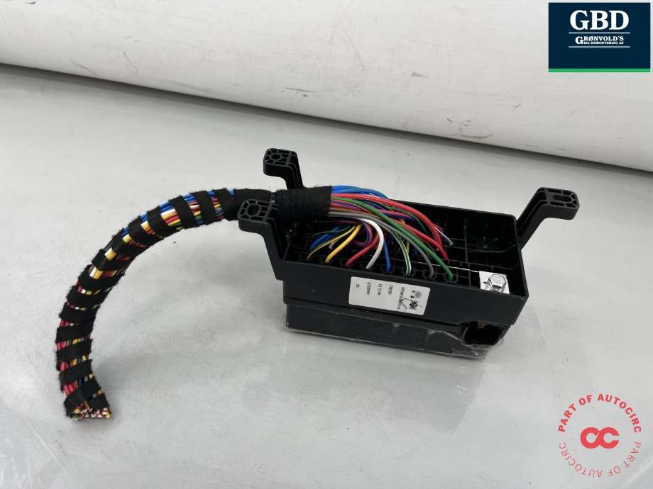 Sikringsboks bagasjerom til Hongqi E-HS9 2022-->>  (3724510-QR12-A|)