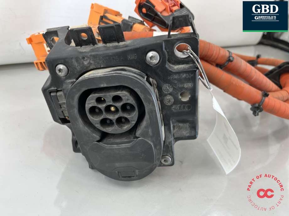 Batterilader inntak/luke til Audi e-tron 2018-->>  (4KL 971 093 S|4KL 971 093 K|)