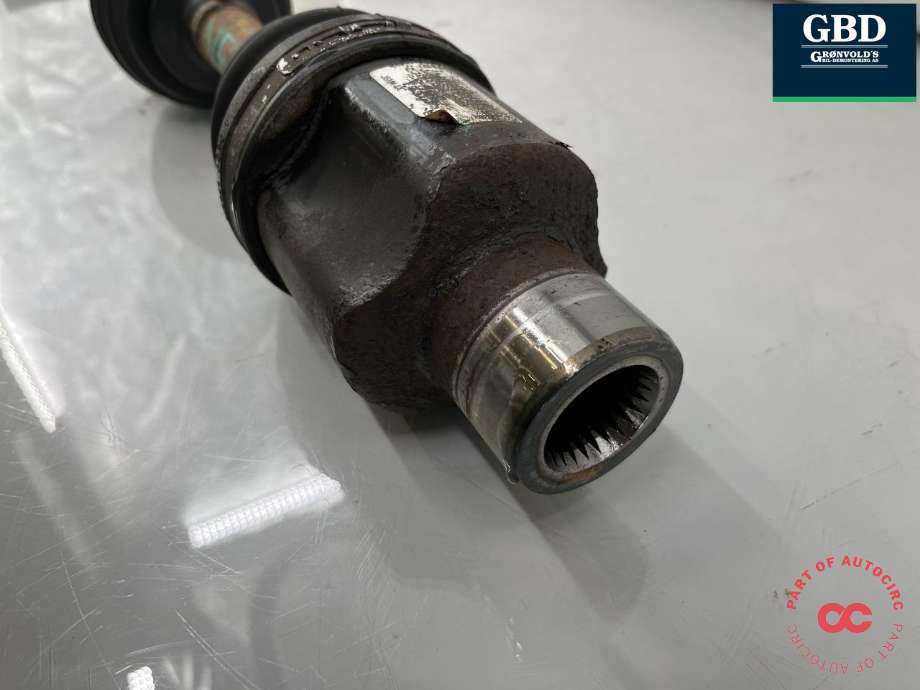 Drivaksel venstre foran, diesel/automat til SsangYong Rexton W 2014-2017 (Y290) (Y290) (4130008101|)