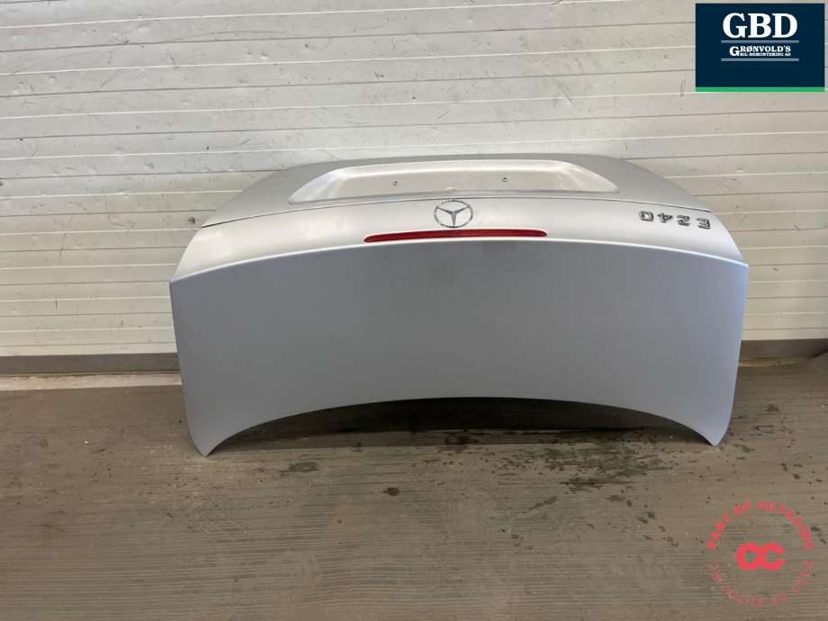 Bakluke sedan til Mercedes E-Klasse 2002-2006 (Fase 1) (W211) (W211) (A 211 750 03 75|A 211 750 00 75|)