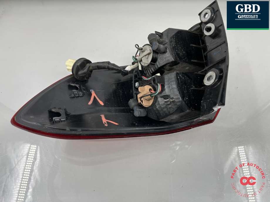 Baklykt venstre ytre til Suzuki Vitara 2015-->> (Type IV) (35670-54P00-000|)