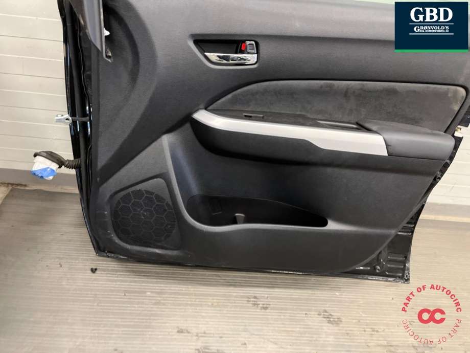 Dør høyre foran til Suzuki Vitara 2015-->> (Type IV)  (68001-54P00-000|)