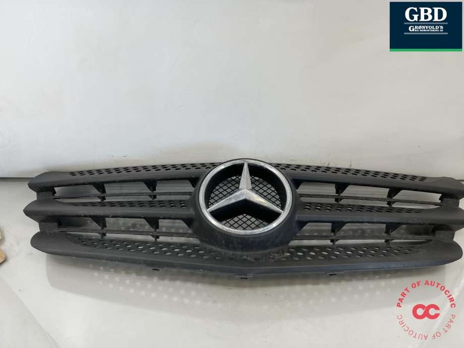 Grill til Mercedes Vito 2014-->> (W447) (W447) (A 447 888 00 23 9B51|)