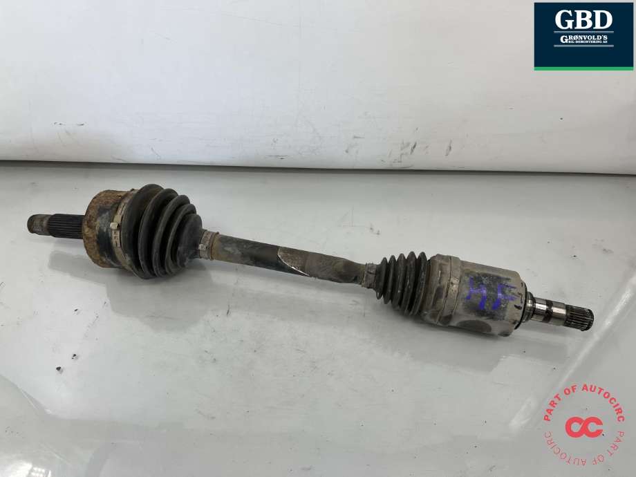 Drivaksel høyre foran, diesel/automat til Mercedes Vito 2014-->> (W447) (W447) (A 447 330 48 00|A 447 330 23 00|)
