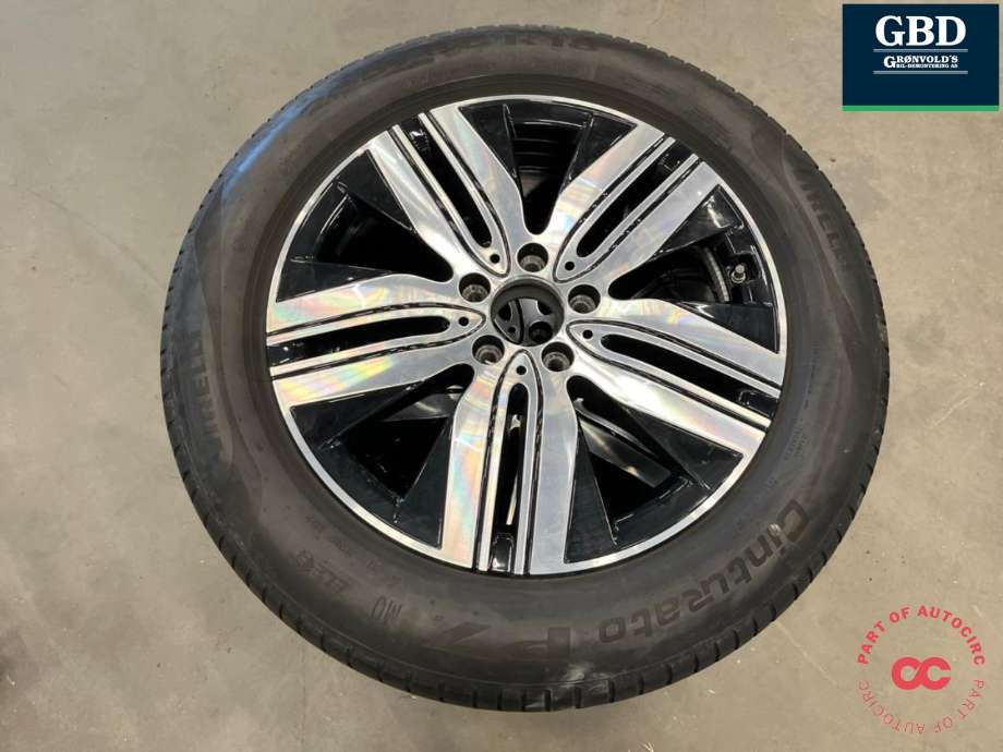 Hjulsett aluminium sommer til Mercedes EQB 2022-->>  (PIRELLI|235-55-18|7|5JX18 ET 53|5|4-5MM PROD 3922)