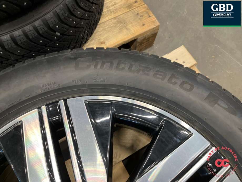 Hjulsett aluminium sommer til Mercedes EQB 2022-->>  (PIRELLI|235-55-18|7|5JX18 ET 53|5|4-5MM PROD 3922)