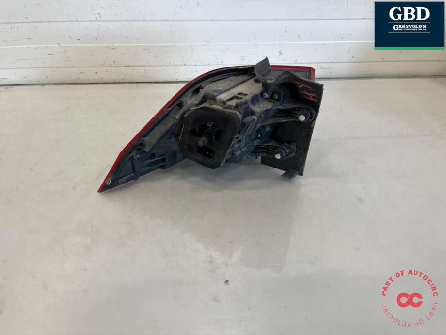 Baklykt høyre ytre til VW Tiguan 2016-2020 (Type II, Fase 1) (5NA 945 096 E|5NA 945 096 C|)