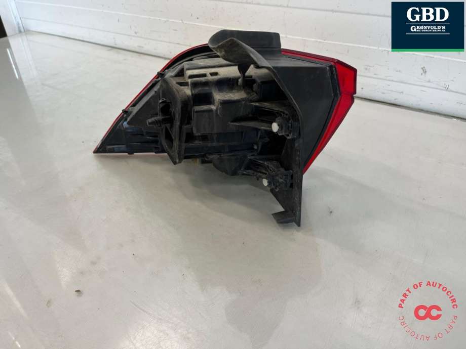 Baklykt høyre ytre til VW Tiguan 2016-2020 (Type II, Fase 1) (5NA 945 096 E|5NA 945 096 C|)