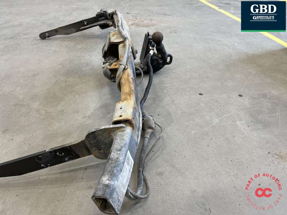 Hengerfeste til VW Tiguan 2016-2020 (Type II, Fase 1)  (5NA 803 881 P|5NA 803 881 F|)