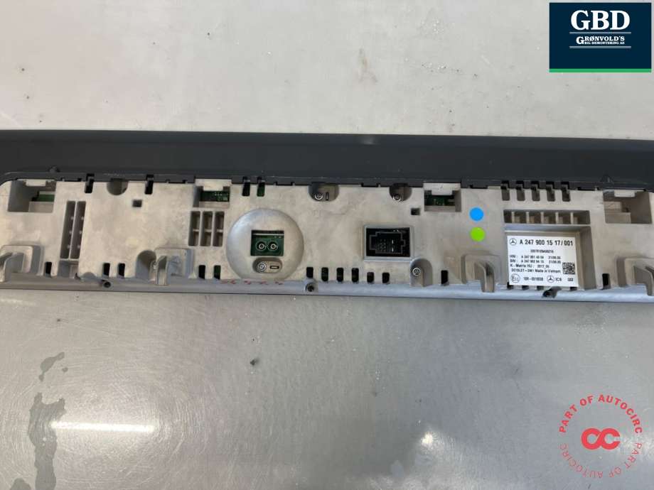 Instrumentpanel til Mercedes EQB 2022-->>  (|A 247 900 15 17|A 247 900 15 17 001)