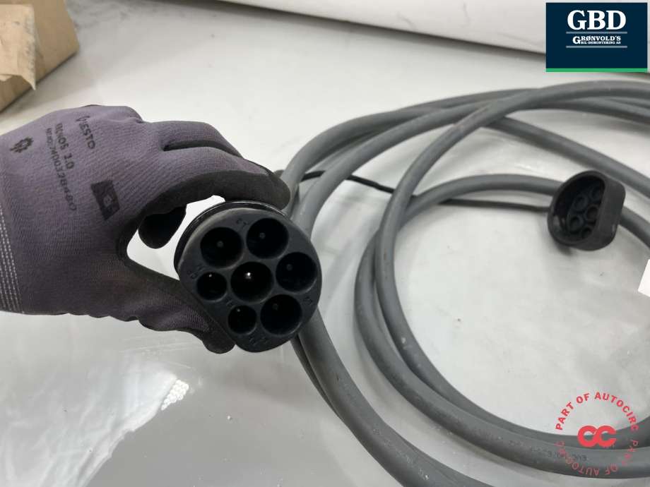 Batterilader kabel til Audi e-tron 2018-->>  (4N0 971 675 J|4N0 971 675 E|)