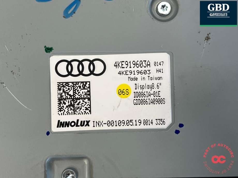 Bilstereo navigasjon skjerm til Audi e-tron 2018-->>  (|4KE919603 A)