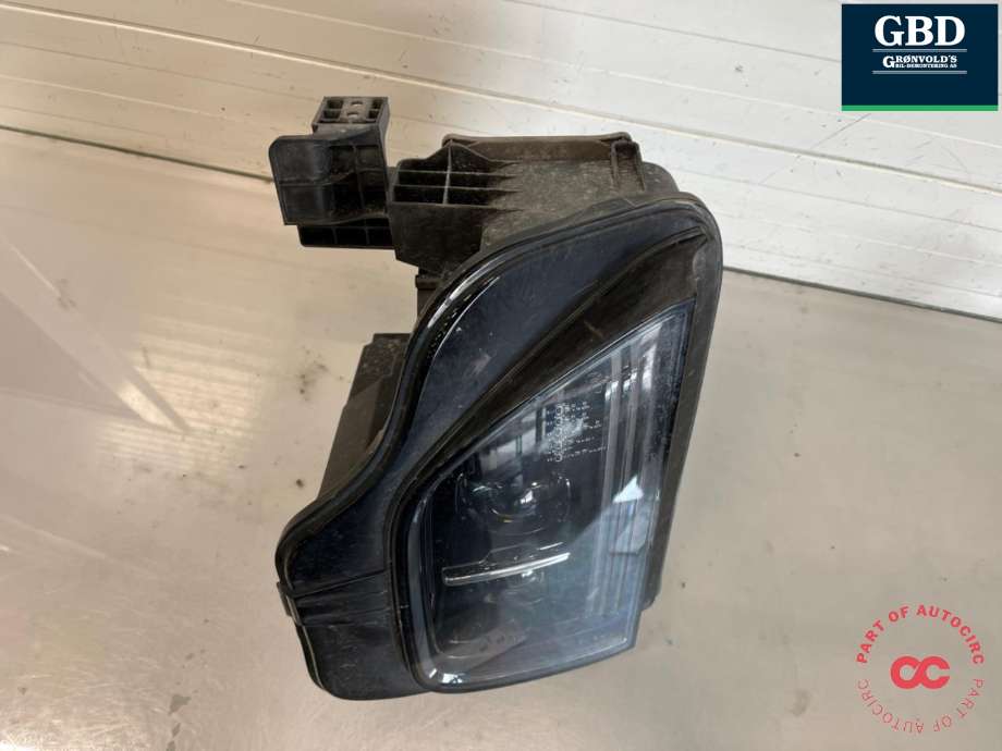 Kjørelys led høyre foran til Hongqi E-HS9 2022-->> (3711080QR01B|)