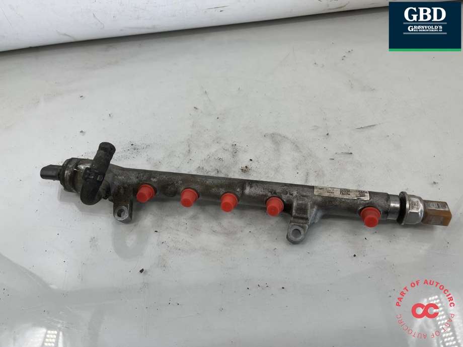 Dyseskinne (fuelrail) til Audi A3, 2009-2012 (Type II, Fase 2)  (03L 130 089 B)