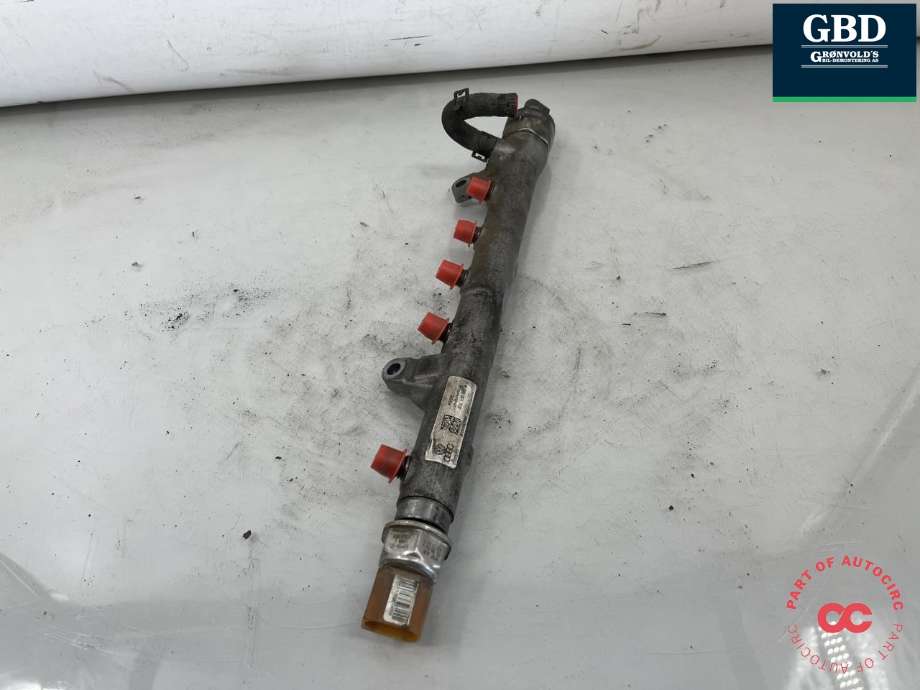 Dyseskinne (fuelrail) til Audi A3 2009-2012 (Type II, Fase 2)  (03L 130 089 B|)